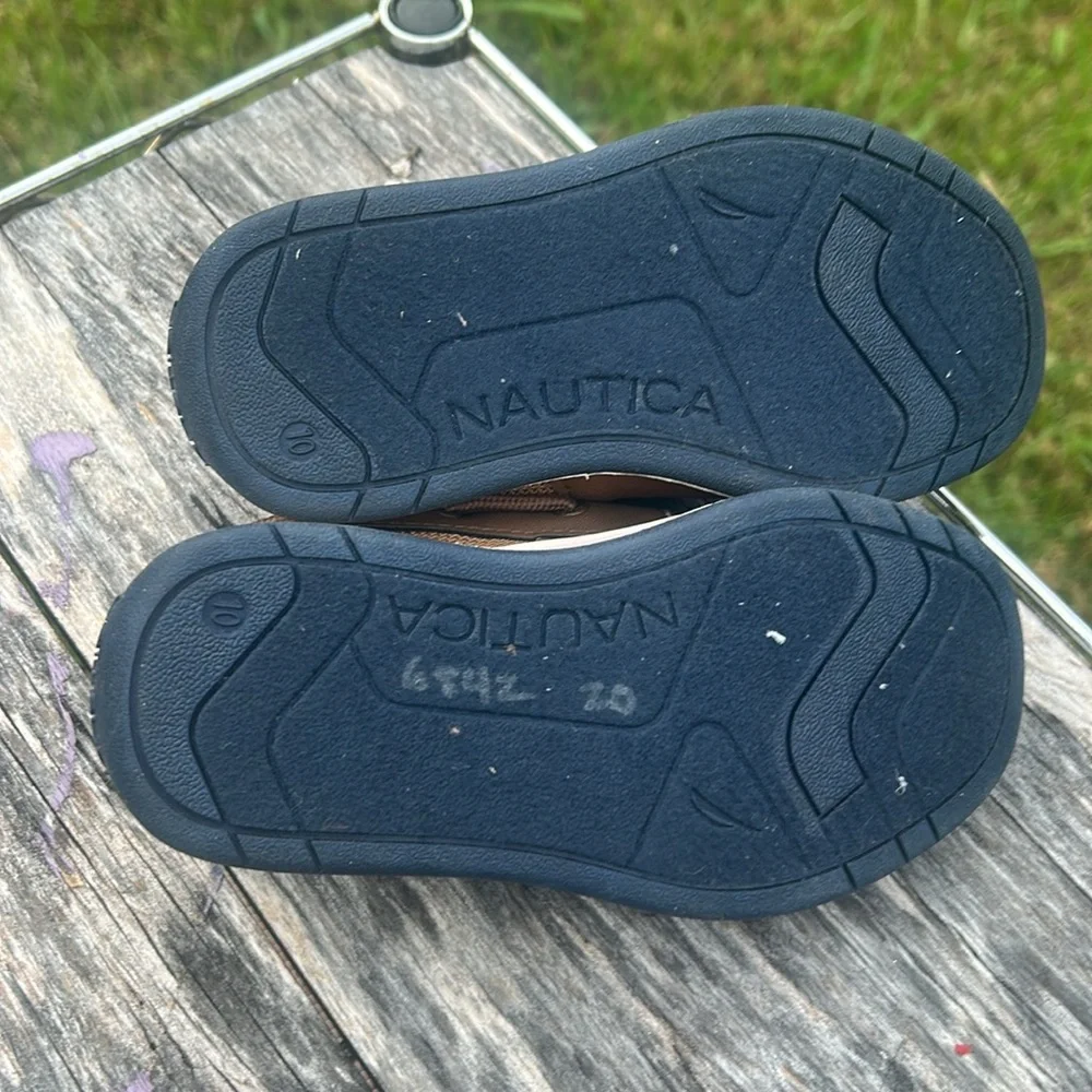 Nautica Brown Boat Shoes, Kid Size 10, Brown & white, New